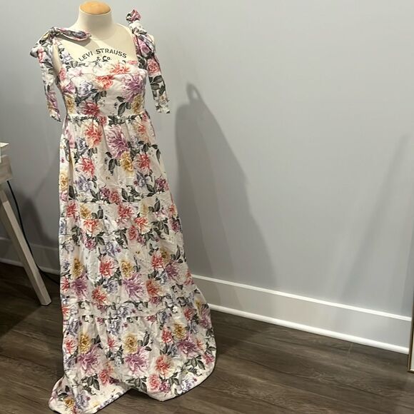 House of Harlow 1960 Floral Maxi Dress in Pink and White - Picture 7 of 10